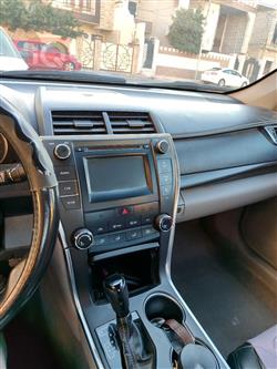 تۆیۆتا کامری